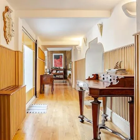 Riari Villa *